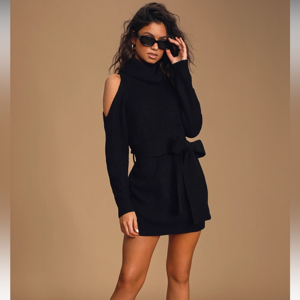 Turtle Neck Shoulder Dress